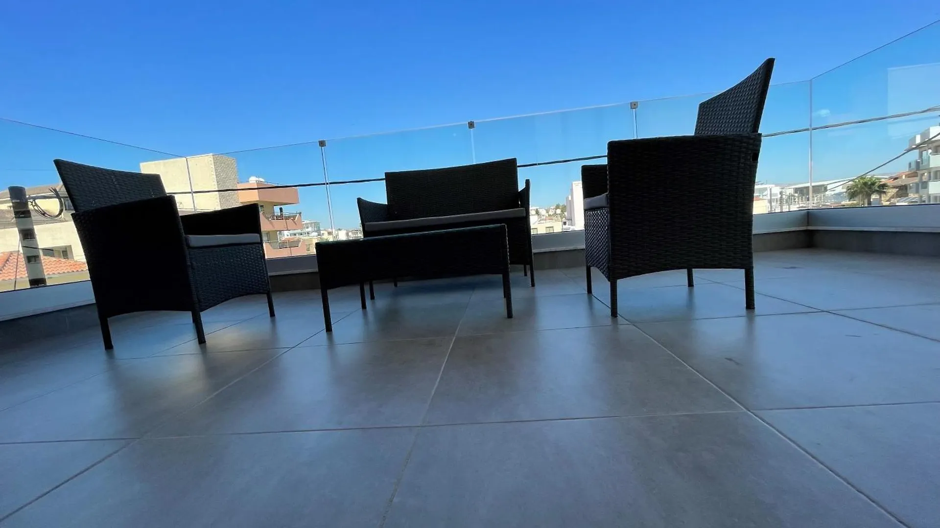 Unforgettable Experience In A Modern Apartment! Larnaca